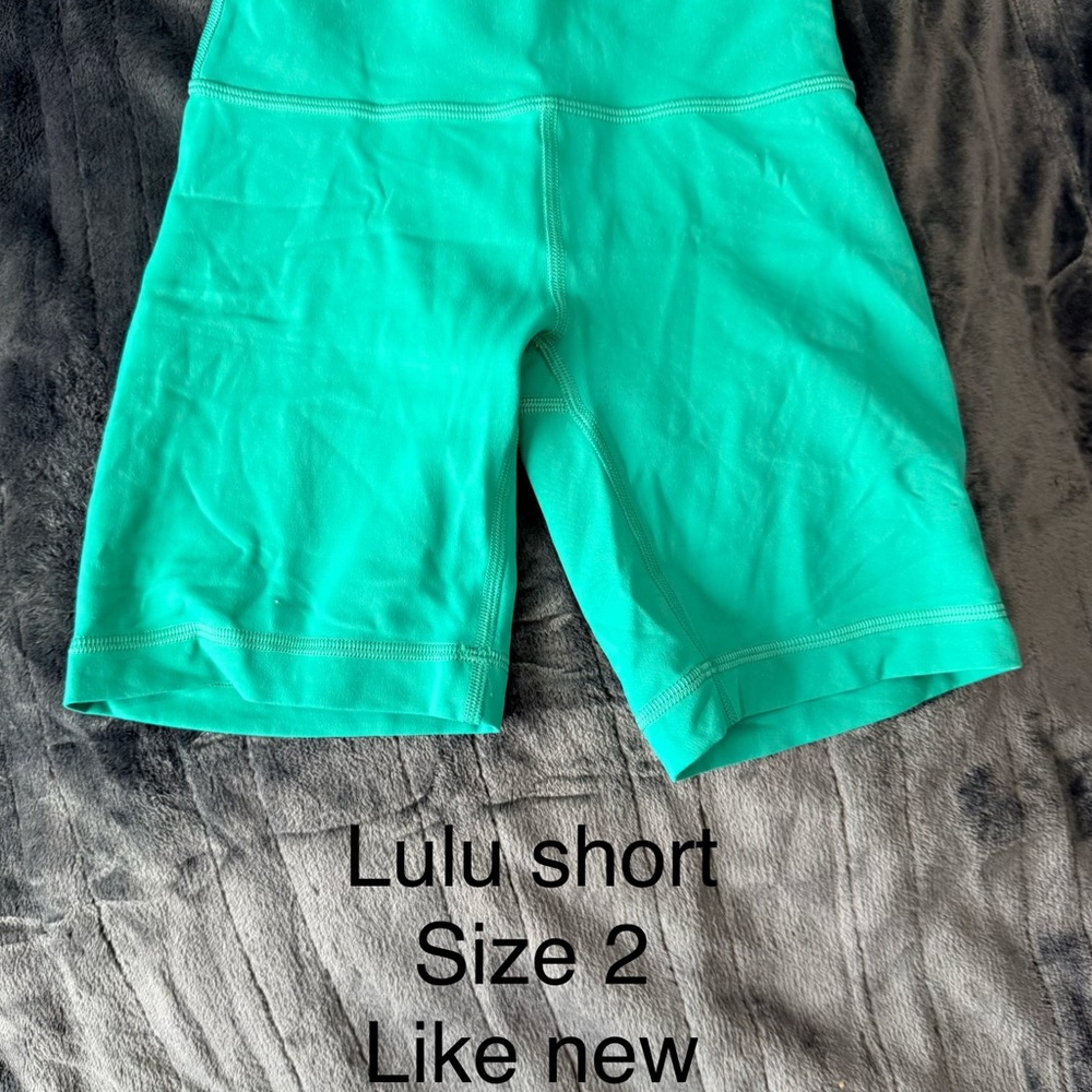 lululemon athletica Women's Teal Bike Shorts